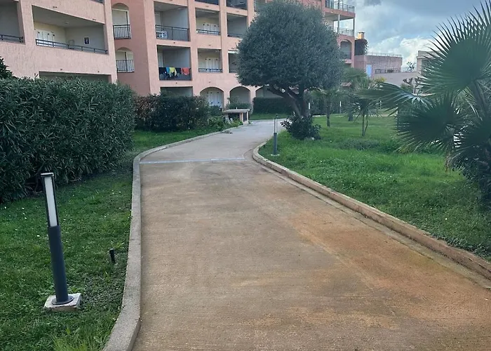 Appartement Casa Louna 2 Pieces A 150 M De La Et Du Centre Sari-Solenzara